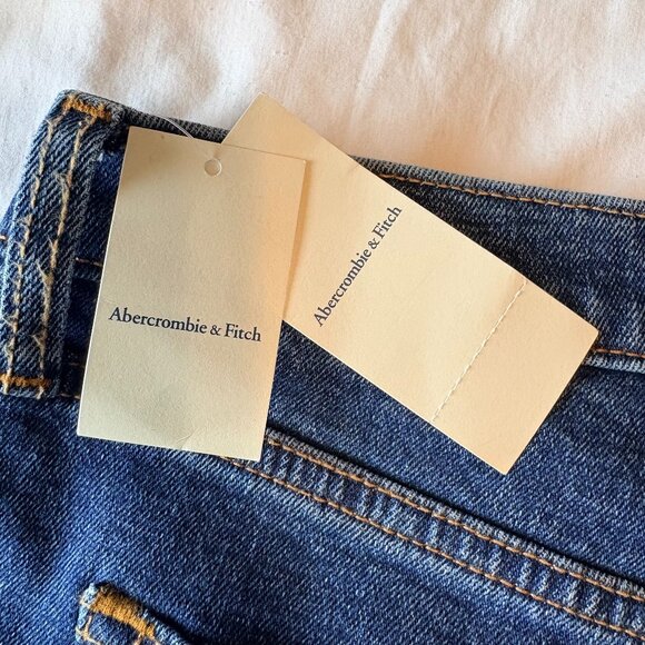 🔥 NWT Abercrombie Curve Love 90s Ankle Straight | Ultra High Rise | Size 16 - Picture 5 of 7